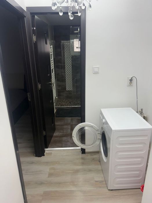 Inchiriez apartament ultramodern micro4