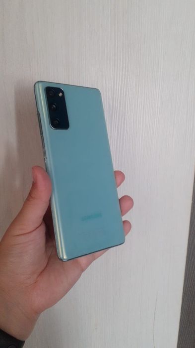 Обменяю Samsung S20fe