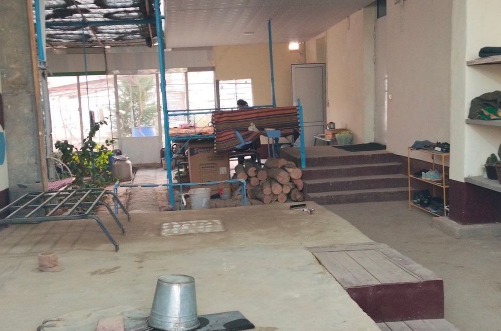 6 sotixli xonadon kotedj sotiladi