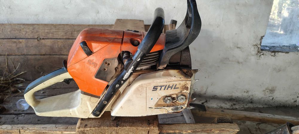 Продавам Stihl 441