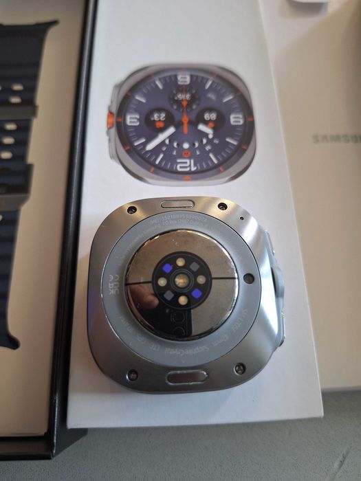 Смарт часовник Samsung Watch ultra