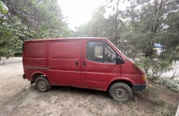 Ford mashinasi 1991-yil