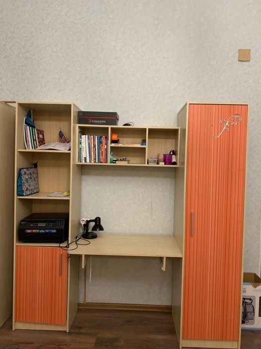 Кровать,шкаф,письменный стол