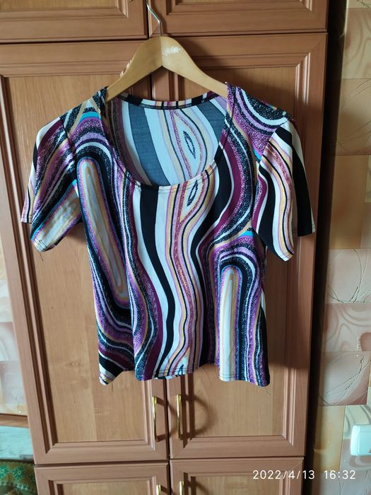 Маечки женские.  Размеры от 44 до 52.
