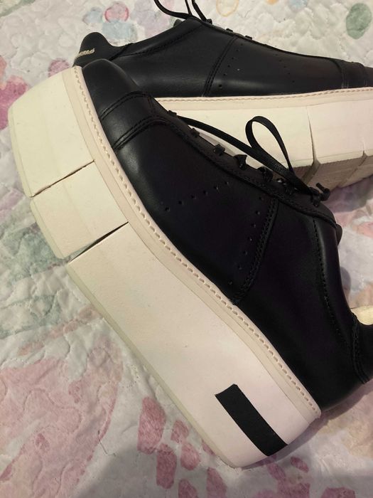 Сникърси "MANUEL BARCELÓ" с дебела платформа