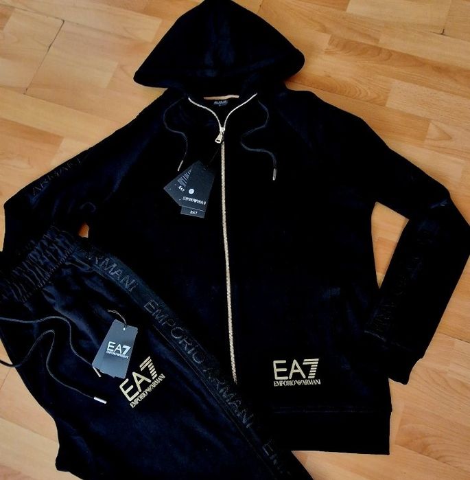 Treninguri bărbați Armani,super model import Italia, bumbac,logo auriu