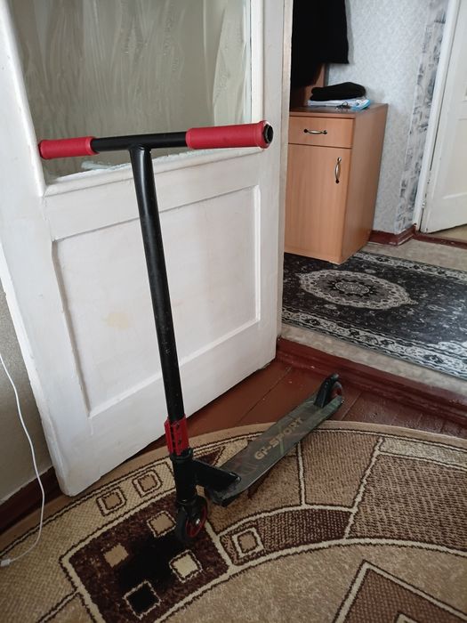 Продам трюковой самокат