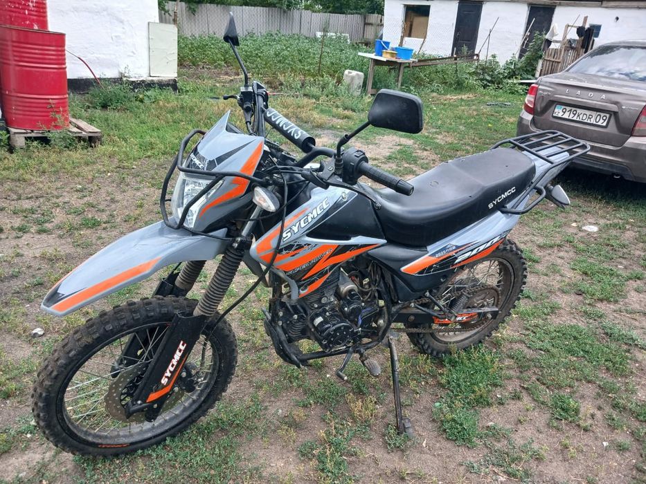 Мотоцикл 200 кубовый