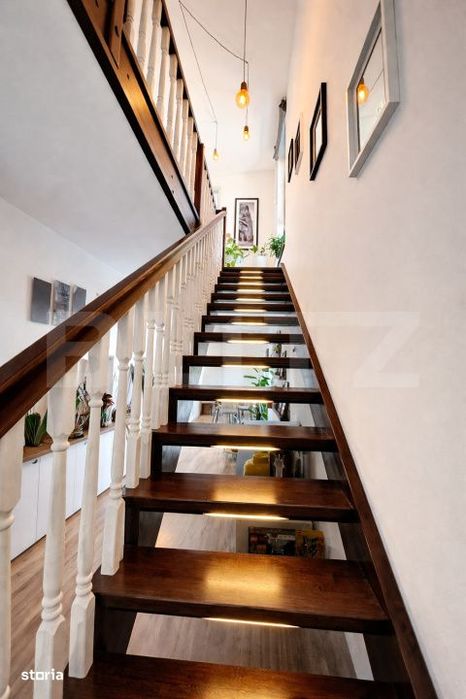 Apartament tip Penthouse, 170mp, parcare, terasa, zona Andrei Muresanu