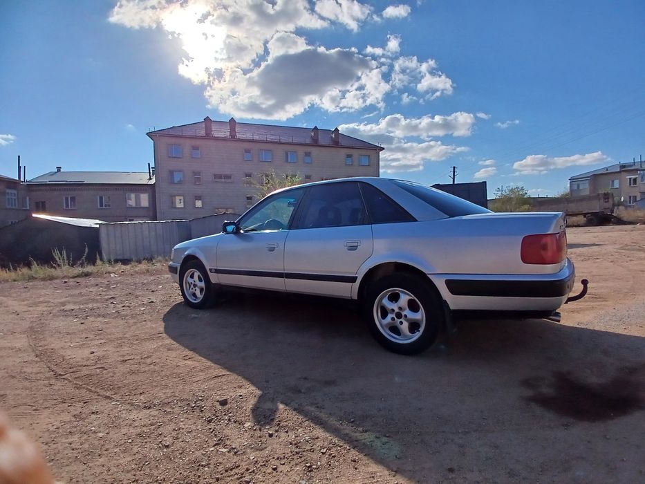 Продам ауди 100 ц4