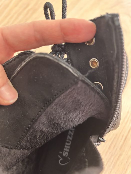 Продам ботинки на девочку