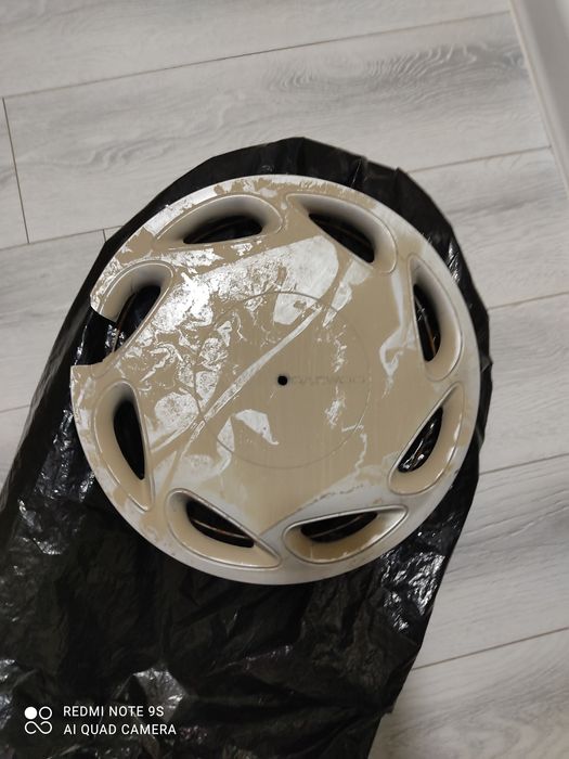 Продам колпаки в отличном состоянии