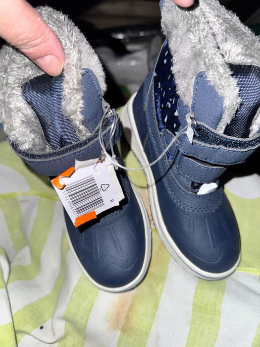 Vand ghete model pentie baieti si fete de la marimile 22 pana la 38