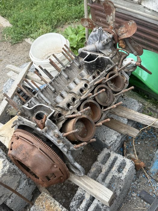 Продам блок газ 53 с коленвалом