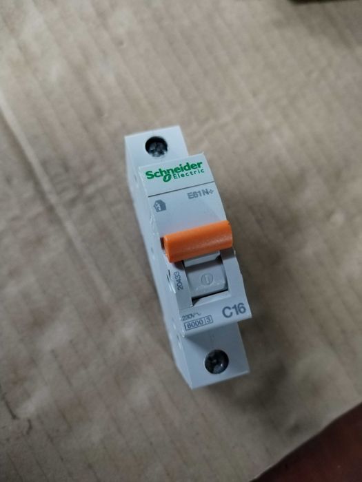 Комплект автоматични предпазители за табло с защита ДТЗ HYUNDAI