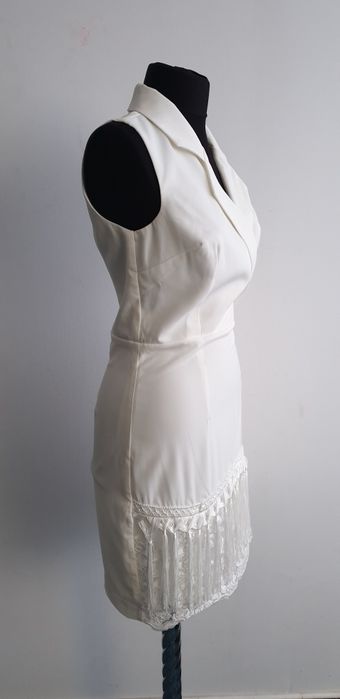 Rochie alba tip sarafan cu franjuri