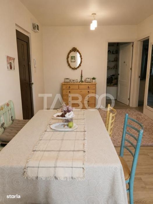Apartament 3 camere de vanzare mobilat in Manastur zona Negoiu etaj 3