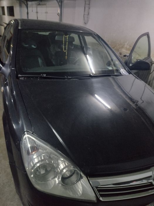 Opel Astra h 1,7 an2012