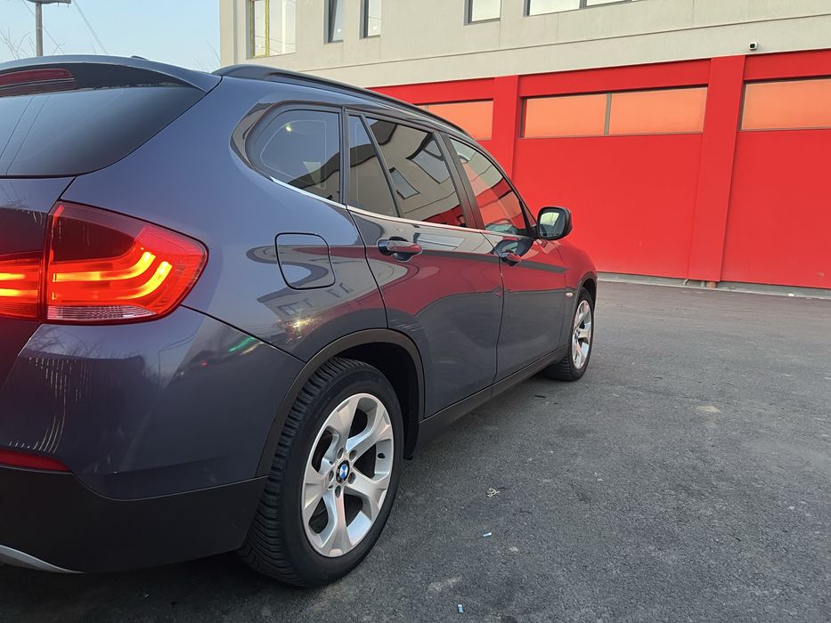 BMW X1 2010 - 204 +CP - 280.000 km