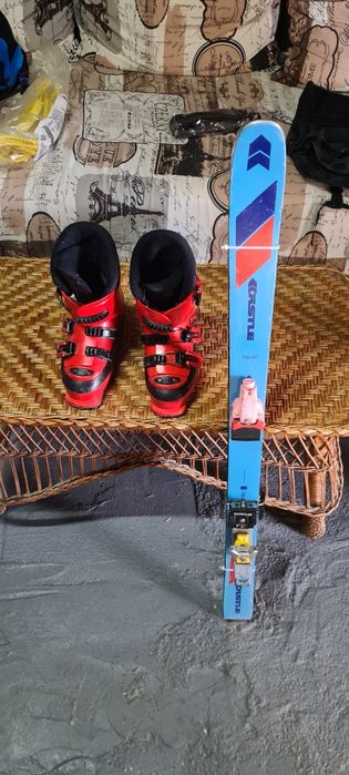 Schiuri 100 cm și clapari 21.5