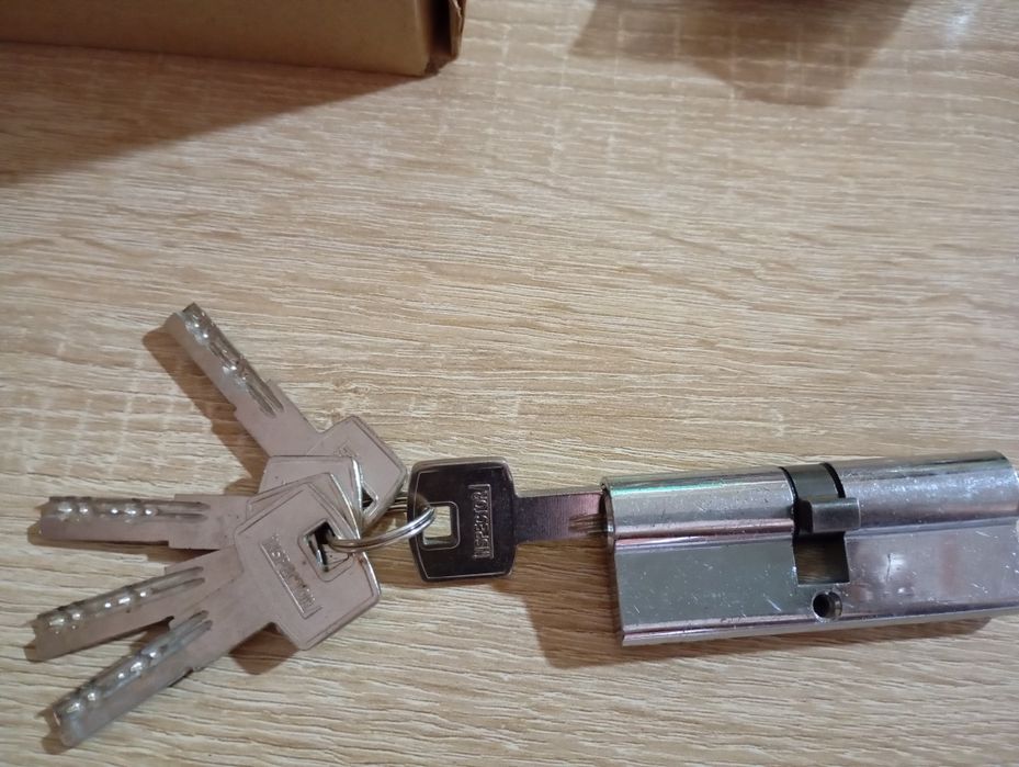 Продам сердцевина замка