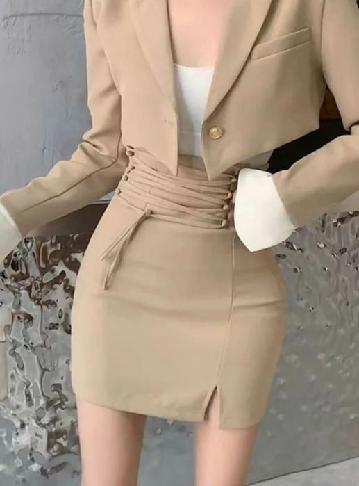 Юбка с укороченным пиджаком