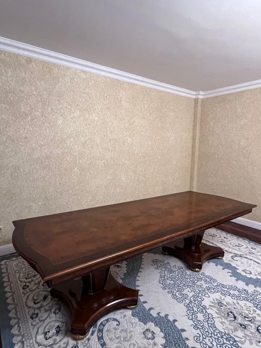 Продажа мебельи чистое дерево