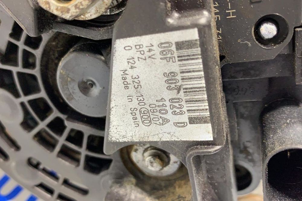 Alternator Volkswagen Transporter 1.9 2.0 2.5 TDI 110 Amperi Cod 0 124 325 130