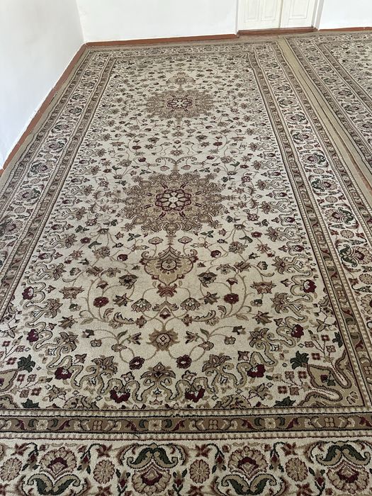 продаю ковры состояние нормальное