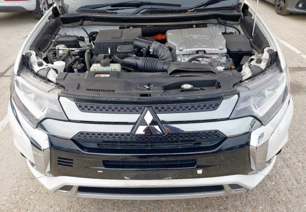 Piese Dezmembrari Dezmembrez Mitsubishi Outlander 3 Facelfit 2.4 Hybri