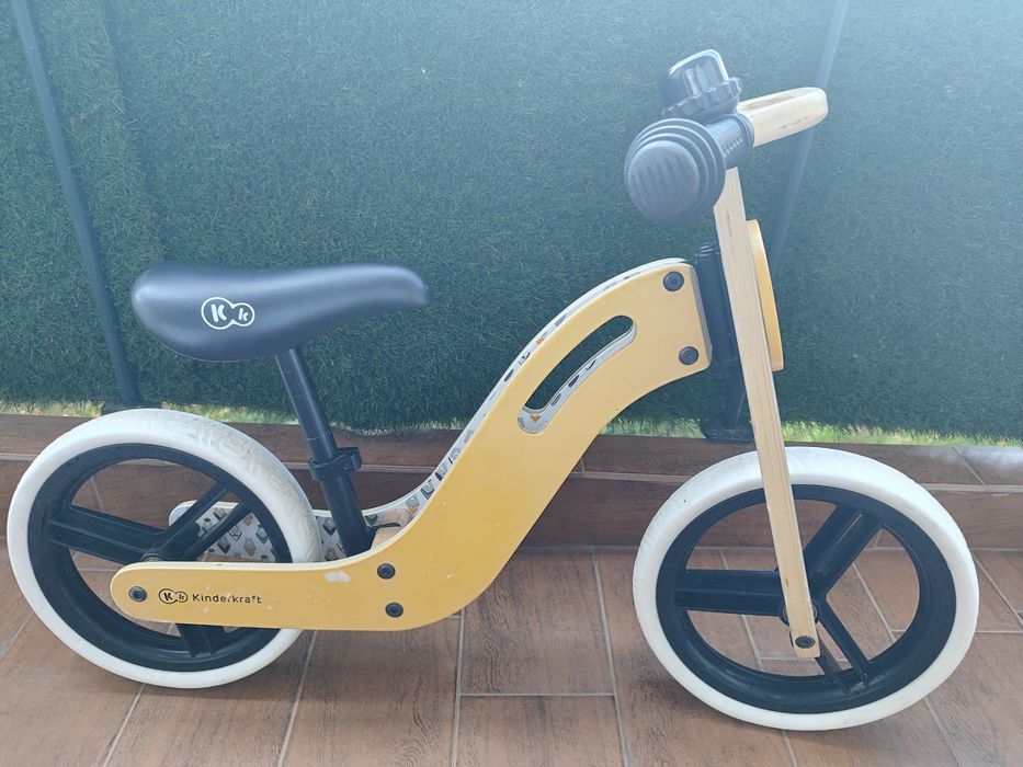 Баланс колело KinderKraft UNIQ Honey