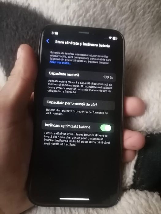 Iphone xs fisurat oleca pe spate