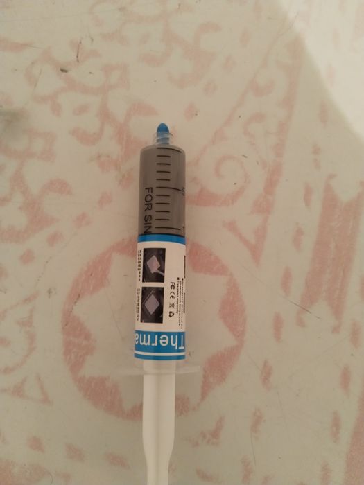 Продам термопаста новый
