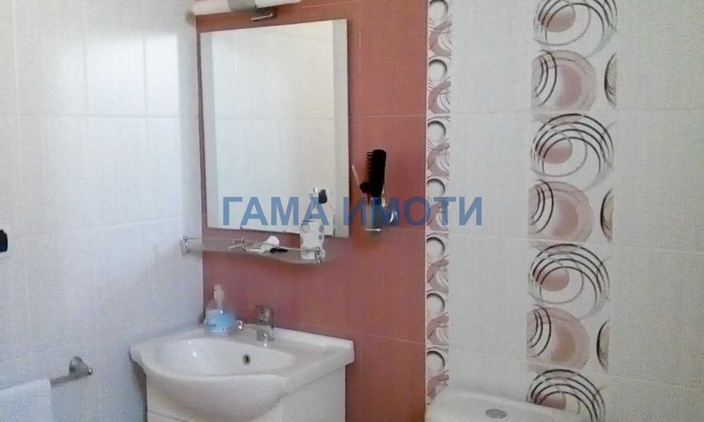 Къща в кв. Долно Езерово, гр. Бургас