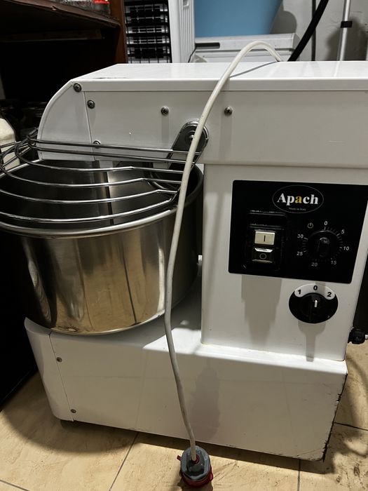 Тестомес, профессиональная тестомешалка