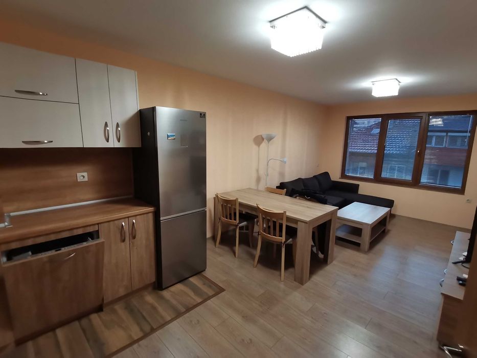 Дава се под наем Двустаен апартамент в Бургас, Братя Миладинови - 70 кв.м за 331.5 € - Снимка #1