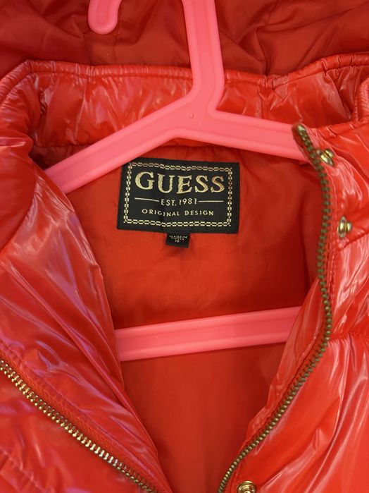 Дамско зимно яке Guess оригинално