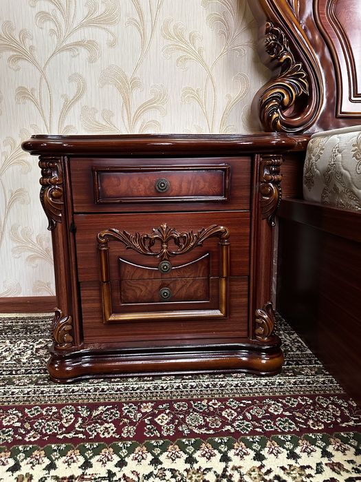 Yotoqxona garnitur (spalni)