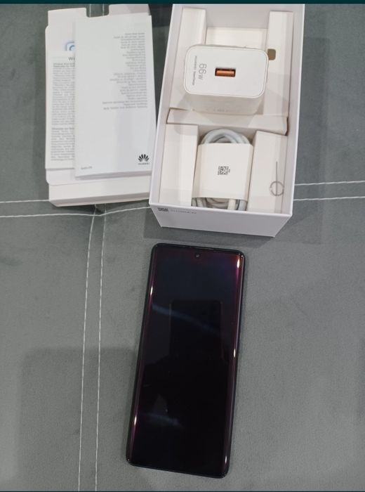 Huawei Nova 9 телефон