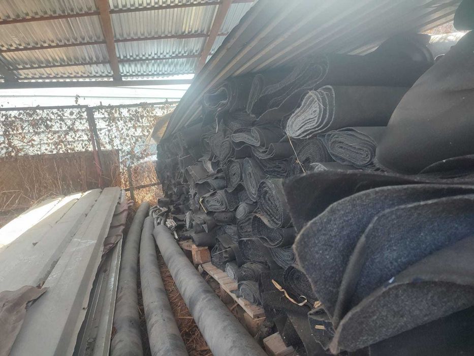 Продам ковролин. За все прошу 75 000 тенге.