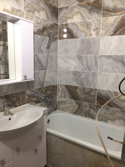 Кафельщик ,укладка кафеля