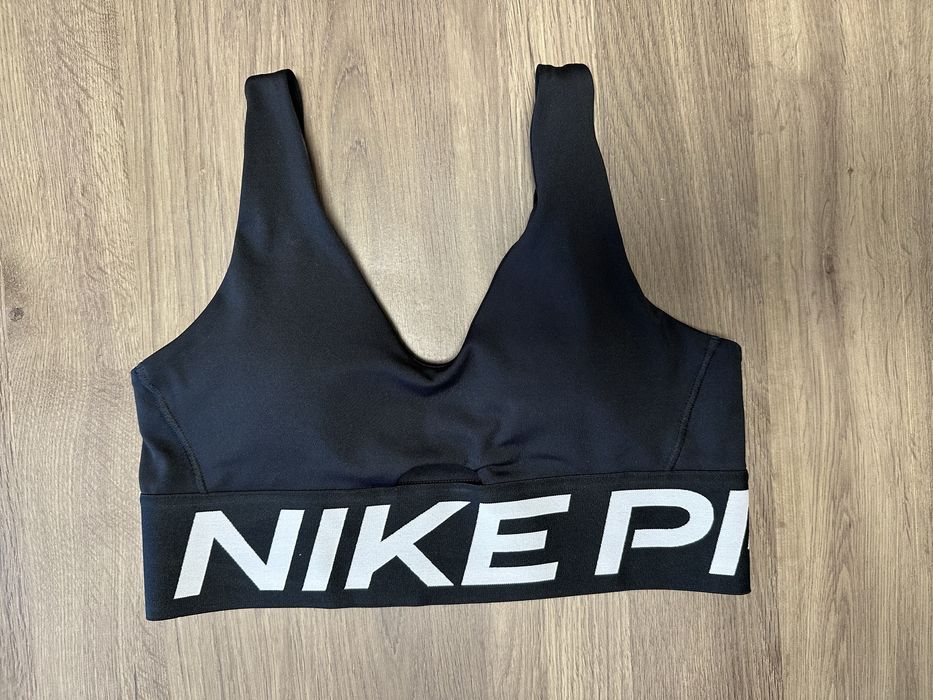 100% Оригинален!! Дамски комплект Nike Pro сет бюстие клин