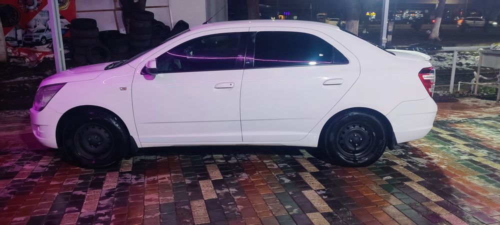 Cobolt sotiladi 2019 mexanika 
Yurgan masofasi 154.000 ming
90 talik G