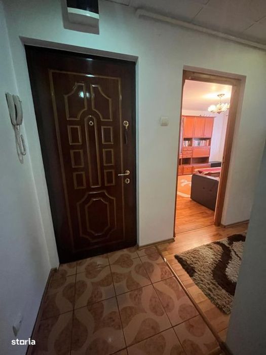 Apartament 3 camere, 55 mp utili, zona Bogdan Voda