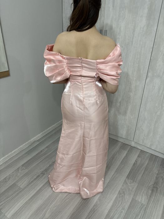 платье розовая с,м