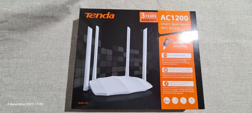 Router WiFi cu doua benzi Tenda AC5 AC1200, Alb