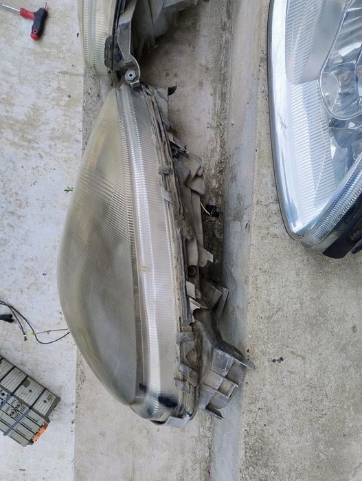 Faruri xenon Mercedes S Clase A220