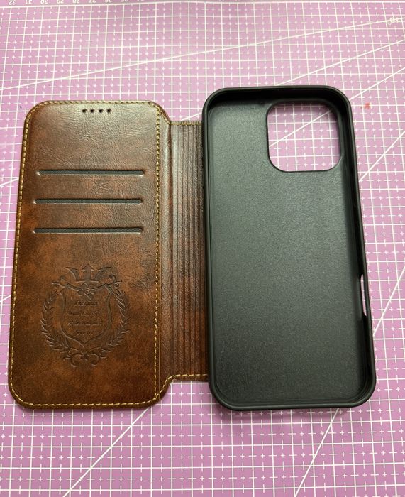 Калъфи / кейсове за Iphone 16 Pro Max - черен и кафяв