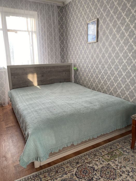 Продам спальный гарнитур