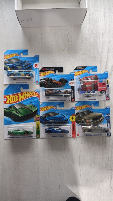 Hot Wheels машинки